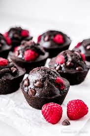 These Double Chocolate Raspberry Muffins Are Perfectly Indulgent From The Fluffy Dark Chocolate Muffin Raspberry Muffins Raspberry Cookies Chocolate Raspberry