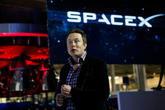 SpaceX, Musk sceglie le banche per l'Ipo