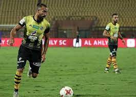 نادي الإنتاج الحربي هو ناد مصري يلعب في الدوري المصري الممتاز لكرة القدم. Ù„Ø§Ø¹Ø¨ Ø§Ù„Ø¥Ù†ØªØ§Ø¬ Ø§Ù„Ø­Ø±Ø¨ÙŠ ÙŠØ¨ØµÙ‚ Ø¹Ù„Ù‰ Ø¯ÙƒØ© Ø§Ù„Ø²Ù…Ø§Ù„Ùƒ ÙˆÙŠÙˆØ¬Ù‡ Ø¥Ø´Ø§Ø±Ø© Ù„Ø£Ø³Ø§Ù…Ø© Ù†Ø¨ÙŠÙ‡ ÙˆØ§Ù„Ø­ÙƒÙ… ÙŠØ·Ø±Ø¯Ù‡ ÙÙŠØ¯ÙŠÙˆ Ø§Ù„Ù…ØµØ±ÙŠ Ø§Ù„ÙŠÙˆÙ…