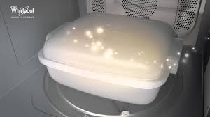 È ideale per scaldare il cibo, scongelare, per le in questa guida, passo dopo passo, ti darò tutte le indicazioni utili su come cuocere il riso nel forno a microonde: Pasta E Riso Anche Al Microonde Grazie A Easy Cook Dei Microonde Jet Cuisine Whirlpool Youtube