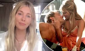 Sienna Miller details her crippling anxiety around her performances | Daily  Mail Online