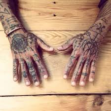 Imk Tatowierungen Imk Tatowierungen Tattoo Ideen Handtattoo Wikinger Tattoos