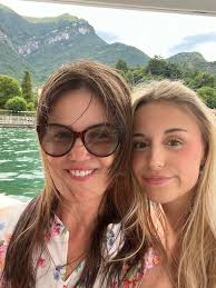 Happy birthday to my beautiful sister. Love you. @[100006772597663:Karen  Stagg]