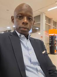 Vous êtes DRH ou DG nouvellement recruté. La Direction Générale ou le  Conseil D'administration vous fixe un objectif annuel, la réduction du  personnel à hauteur de 30% ( suite) Le projet de