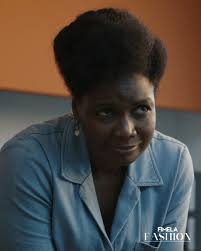 Sarah Niles appears in the movie F1 wearing Chopard. _ British actress Sarah  Niles shined in a necklace, earrings, bracelet, and a ring, all from the  Happy Hearts collection and set in