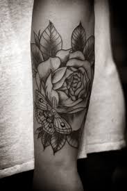 Southpaw Bird Behind Ear Tattoo Alice Carrier Photo Moth Tattoo Tattoos Rose Tattoos