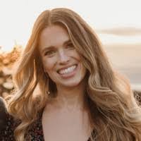 Sarah Schwab's Instagram, Twitter & Facebook