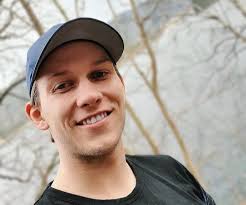 Farger Åkra rødt i kveld: — Vil markere at nå er det nok