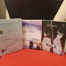 Dan langkah terakhir adalah selesaikan pembayarannya. Harga Novel Dikta Dan Hukum Terbaik Juli 2021 Shopee Indonesia