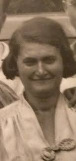 Beatrice Barfield's Instagram, Twitter & Facebook