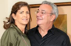 Con mis madres en el día de las madres ♥️♥️♥️ @raysajiminian  @mayra.jiminian @luisamoralesjiminian En el Día de las Madres, celebramos  con profundo agradecimiento y amor a esas mujeres extraordinarias que nos  han