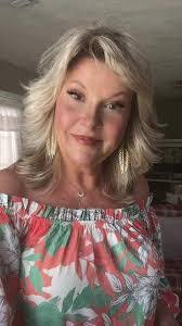 Karie Moore's Instagram, Twitter & Facebook