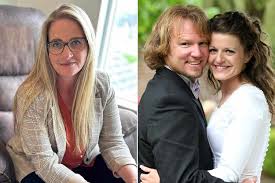 Sister Wives' Recap: Christine Has 'Awkward' First Encounter with Kody and  Robyn After Split