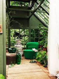 la deco couleur vert kaki inspiration clem around the corner jardin d hiver veranda jardin jardin interieur