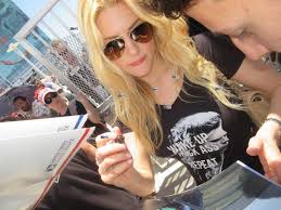 Katheryn Winnick Super Sexy Signed 8x10 Photo (Not A Pre-Print) Vikings  Proof | 1824922585