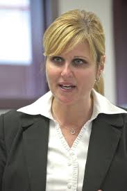 New program at Danbury federal prison benefits inmates and puppies