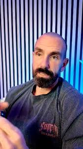 ¿Es más peligroso ir de FIESTA que la CÁRCEL? 😱🪩, Descripción: Lo sé,  suena loco, pero te lo digo por experiencia. He trabajado en 8 cárceles,  incluidas algunas de las más peligrosas, y he vivido más ...