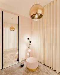 Interior Design Changing Room Of Say Yes Munich Interiordesign Der Umkleidekabine Vom Say Yes Munchen Boutique Interior Store Interiors Decor Interior Design