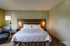 James monroe birthplace and george washington birthplace national monument are notable landmarks, and some of the area's activities can be experienced at caledon state park and bayside marina. Room 1 King Bed Non Smoking Leisure Holiday Inn Express Fort Walton Beach Central Destin Condo Rentals