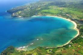 The World Geography 12 Of The Most Beautiful Bays In The World Kauai Vacation Beaches In The World Hanalei Bay