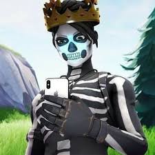 Love storm fortnite trailer xbox one s 1tb console fortnite new gun rarity with fortnite game fortnite patch 43 own the xbox. Fortnite Skin Holding Xbox Controller Wallpaper