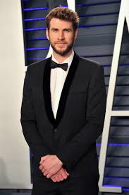 Liam hemsworth and gabriella brooks were first spotted together in december 2019 for a brunch with the actor's parents, craig and leonie, in australia. Liam Hemsworth Spotted In Instagram With Rumored Girlfriend
