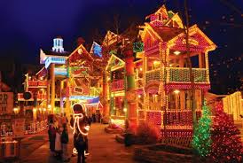 Silver Dollar City During An Old Time Christmas Holiday Lights Display Old Time Christmas Christmas Town