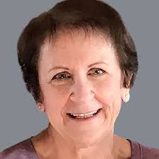 Michele Nowak's Instagram, Twitter & Facebook