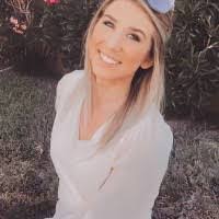 Sarah Troy's Instagram, Twitter & Facebook