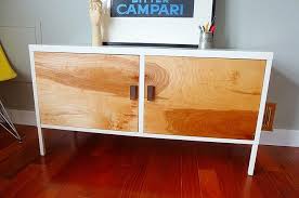 Relooker Une Armoire Ikea En Meuble Annees 50 Haut De Gamme Bidouilles Ikea Ikea Armoire Ikea Meuble Metal Ikea