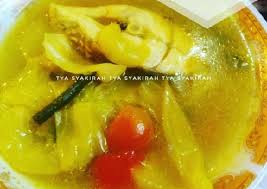 It is a popular southeast asian dish originating from sundanese cuisine, consisting of vegetables in tamarind soup. Resep Sayur Asam Banjar Yang Enak