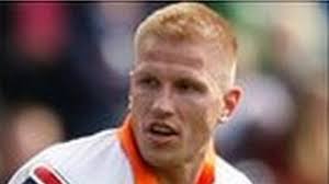 Blackpool midfielder Keith Southern agrees new contract