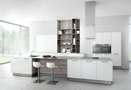Une cuisine haut de gamme ou de luxe étant par définition unique, adaptée à votre style de vie, et réalisée dans des matériaux premium, il faut s'attendre à des tarifs à la hauteur de telles exigences.ainsi, on considère que le prix d'une cuisine haut de gamme démarre à partir de 12 000 € et peut atteindre plus de 100 000 € ! Cuisines Hacker Les Nouveautes 2015 Inspiration Cuisine Inspiration Cuisine Deco Maison Cuisine