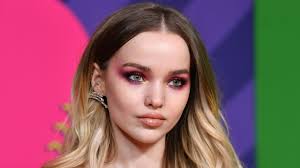 January 15, 1996) is an american actress and singer. Wjbujvnbjabqym