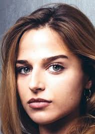 Fan Casting Stephanie Nur as Tess Morgan in Texas Chainsaw Massacre the  video game