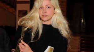Uno dei punti fermi del movimento 5 stelle è da sempre quello. Olivia Paladino Chi E Fidanzata Giuseppe Conte Eta Altezza Biografia