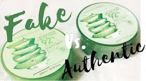 İltihap kurutucu özelliği olan jel, ağrılı sivilcelerin yatışmasında son derece etkilidir. Fake Nature Republic Aloe Vera Gel Youtube