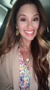 Lauren Torrence's Instagram, Twitter & Facebook