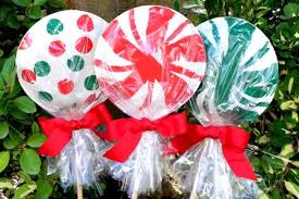 Since my daughter's candy party (back in march) i've had lots of questions about the. 15 Diy Christmas Decorations For Outside Sawshub