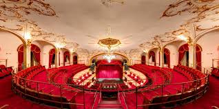 Trupa iosif vulcan, trupa arcadia și ansamblul artistic profesionist crișana. Teatrul Regina Maria Poate Fi Vizitat Intr Un Tur Virtual