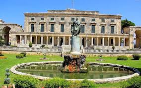 Το κτίριο της βουλής κάποτε ήταν τα βασιλικά ανάκτορα, που στέγαζε τη βασιλική οικογένεια και την αυλή της. Basilika Anaktora Kai Ploysia Ek8emata Kritikes Gia Moyseio Asiatikhs Texnhs Kerkyras Kerkyra Xwra Ellada Tripadvisor