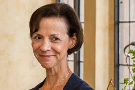 DePaul mourns death of Board of Trustees Chair Lori Holland