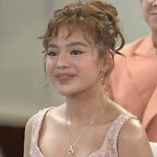 Fyang and Bianca same hairstyle both pretty😍🥰