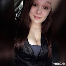 Danielle Curley's Instagram, Twitter & Facebook