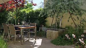 Want to have a garden in your backyard but not quite sure how to start? Van Den Elzen Garden Design Garten Und Landschaftsgestalter