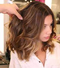 40 Pretty Easy Winter Hairstyles For Medium Length Haircuts Medium Length Hair Styles Medium Hair Styles Easy Winter Hairstyles