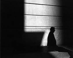 A Study Of Light Shadows And Framing Street Photos By Ray Metzker Street Photo History Of Photography White Photography