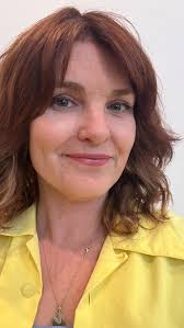 🥂Welcome to Dry But Wet!! I'm Amy, your passionate non alcoholic drinks  expert! Have I always been this way? ➡️ Not so much. I ended my  relationship with alcohol in June 2020