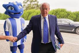 Denn das volk liebt den rächer aus dem norden. Pinto Da Costa Primeiro Tenho De Descobrir O Papagaio Mor E O Boi So Depois E Que Vem O Rato I Liga Sapo Desporto