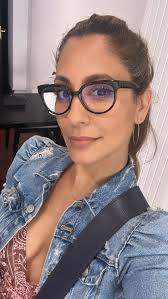 Avia Solomon (@vivis_makeup) • Threads, Say more